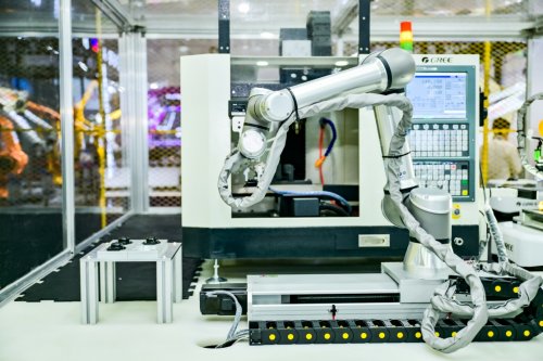 格力工业机器人十年破冰解码:从“格力造”到“行业用”!