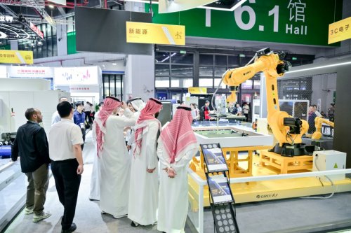 格力工业机器人十年破冰解码:从“格力造”到“行业用”!