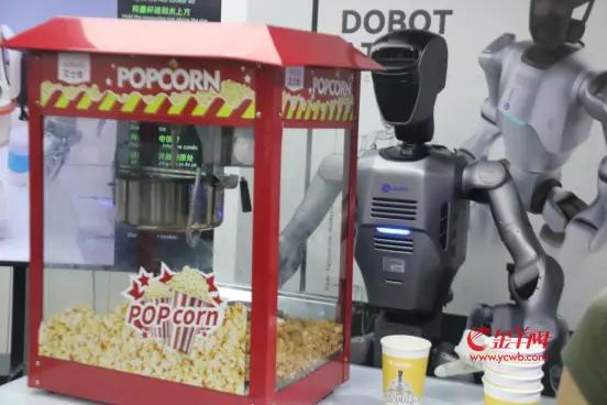 改革开放走在前|能拣货、能调咖!深圳机器人产业迸发新活力