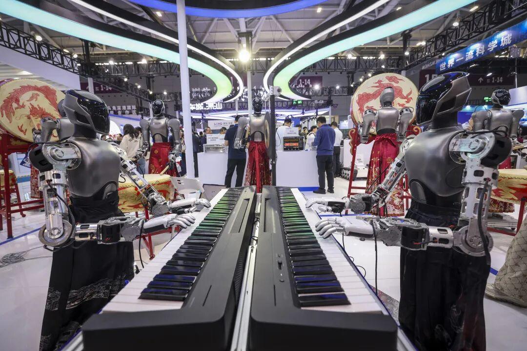 首发首展成果井喷,湾区“定义”AI机器人产业格局