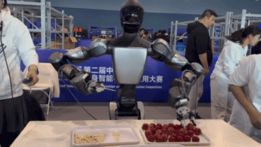 这届机器人,太能干了!观众直呼“快点上岗!”