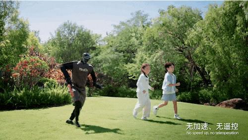 原腾讯Robotics X算法研究员创业,4个月获3轮融资,要在3-5年将人形机器人送进家庭