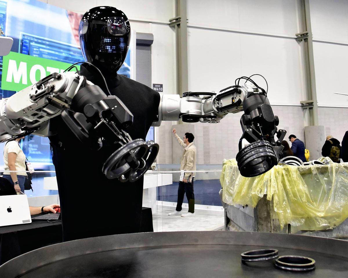 未来机器人和我们抢工作了，我们该怎么办？