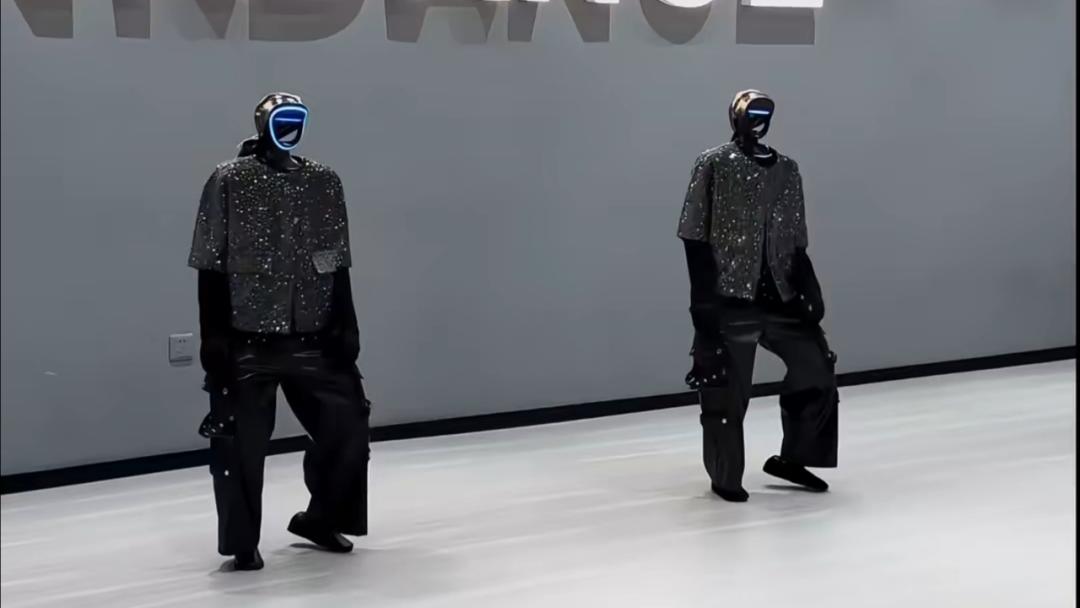 为什么国产机器人热衷于跳舞？