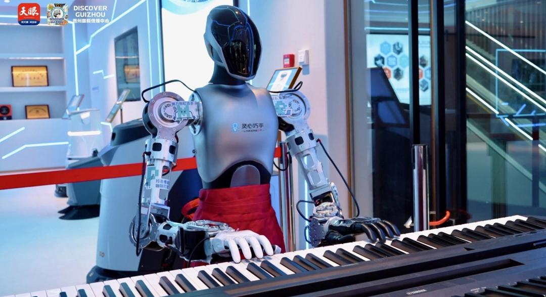 一时之间,竟分不清科幻还是现实?来看机器人上才艺了!Let’s watch robots show their talents!