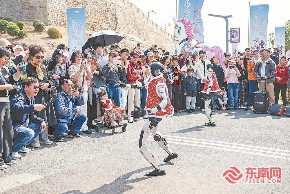 来吧，展示！机器人现场表演真功夫