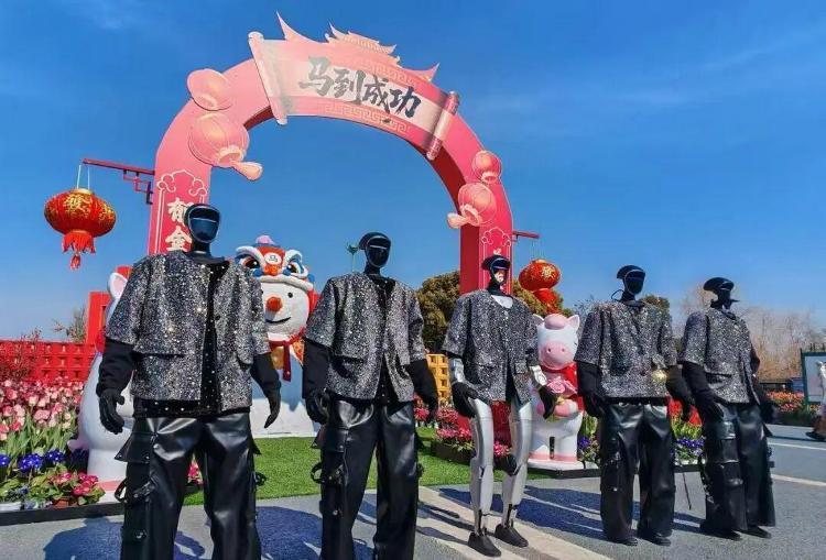 春晚同款机器人表演咨询量激增，国内多家机器人租赁公司：给钱也做不了