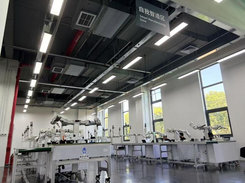 北京市首个专业化、定制化机器人产业园在昌平开园